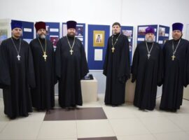 Священнослужители Медвеженского благочиния приняли участие в открытии выставки, посвящённой Собору святых Ставропольской митрополии