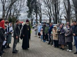 На территории храма святого благоверного князя Александра Невского города Ставрополя была высажена Аллея памяти