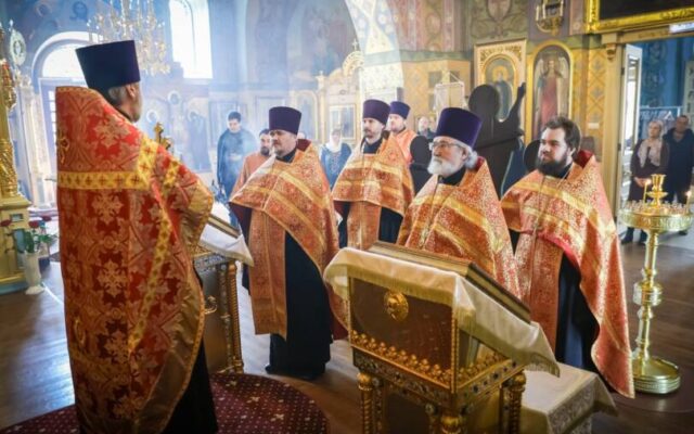Духовенство епархии совершило заупокойную литию в Свято-Успенском храме города Ставрополя