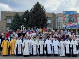 Духовенство и прихожане храмов города Михайловска почтили память святителя Николая Чудотворца