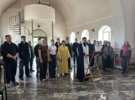 В станице Барсуковской состоялся молебен для выпускников перед экзаменами