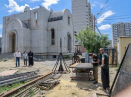 Храм святого благоверного великого князя Дмитрия Донского города Ставрополя посетила депутат Государственной думы Российской Федерации Кармазина Раиса Васильевна