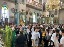 В храмах Невинномысска совершены молебны перед сдачей экзаменов